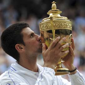 b_13_djokovic_162_aeltc_m_hangst