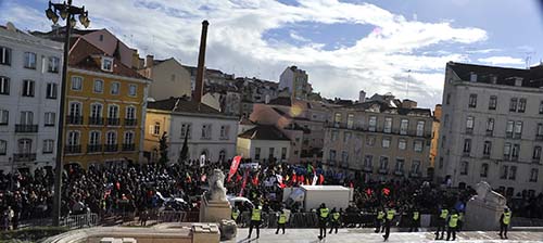 27nov 2247  Manif OE 2013 cn