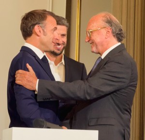 Presidente Emanuel Macron E Gianni Merlo AIPS